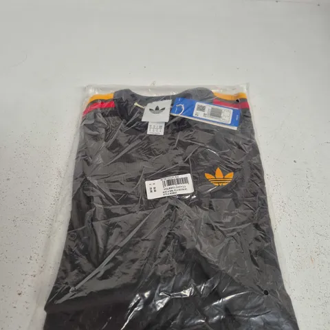 ADIDAS ORIGINAL BLACK TEE - SIZE XS