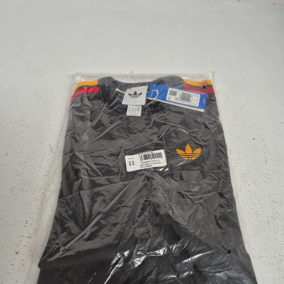 ADIDAS ORIGINAL BLACK TEE - SIZE XS