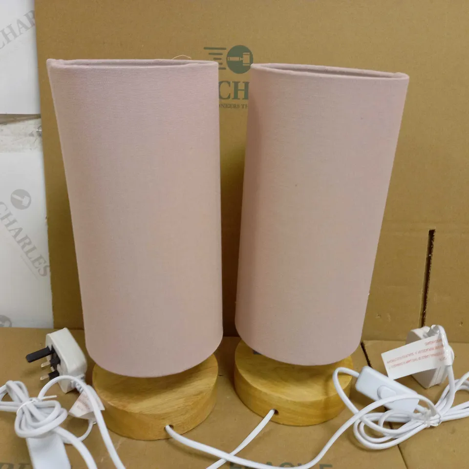 DESIGNER STYLE LIGHT WOOD CYLINDER LAMP WITH PINK SHADE