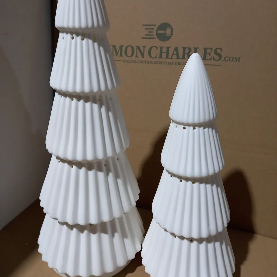 K BY KELLY HOPPEN SET OF 2 LARGE CERAMIC LIGHT UP ORNAMENTS
