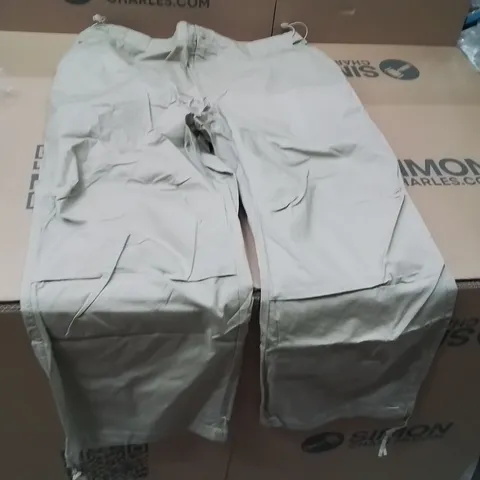 BOXED BRAND NEW APPROXIMATELY 22 JD WILLIAMS PARACHUTE TROUSERS STONE SIZE 22