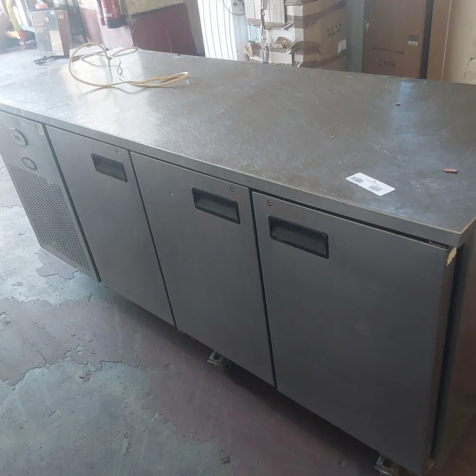 FOSTER REFRIGERATED STAINLESS STEEL FOOD PREP COUNTER 