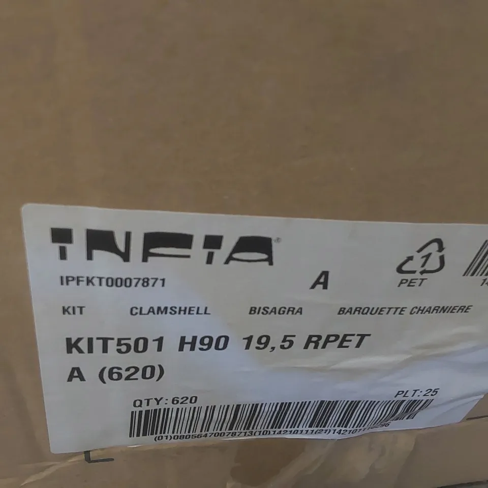 BOX OF APPROXIMATELY 619 TNFTA PLASTIC FOOD CONTAINERS