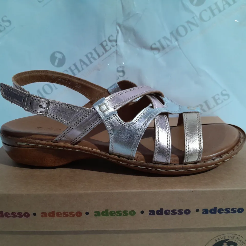 ADESSO TAN BUCKLE PLATFORM SANDALS -SIZE 6