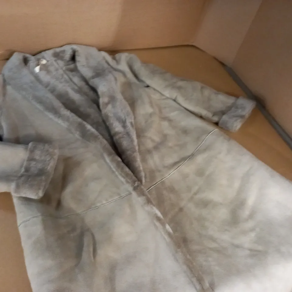 ELTIC CLOTHING SHEEPSKIN COAT - SIZE UNSPECIIFED