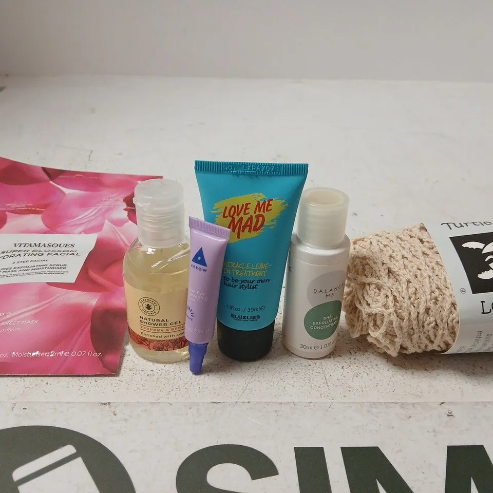 BIRCHBOX COSMETIC GIFT SET