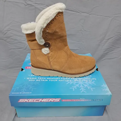 SKECHERS WOMEN'S WINTER BOOTS – BROWN SUEDE WITH WHITE FUR LINING - 7
