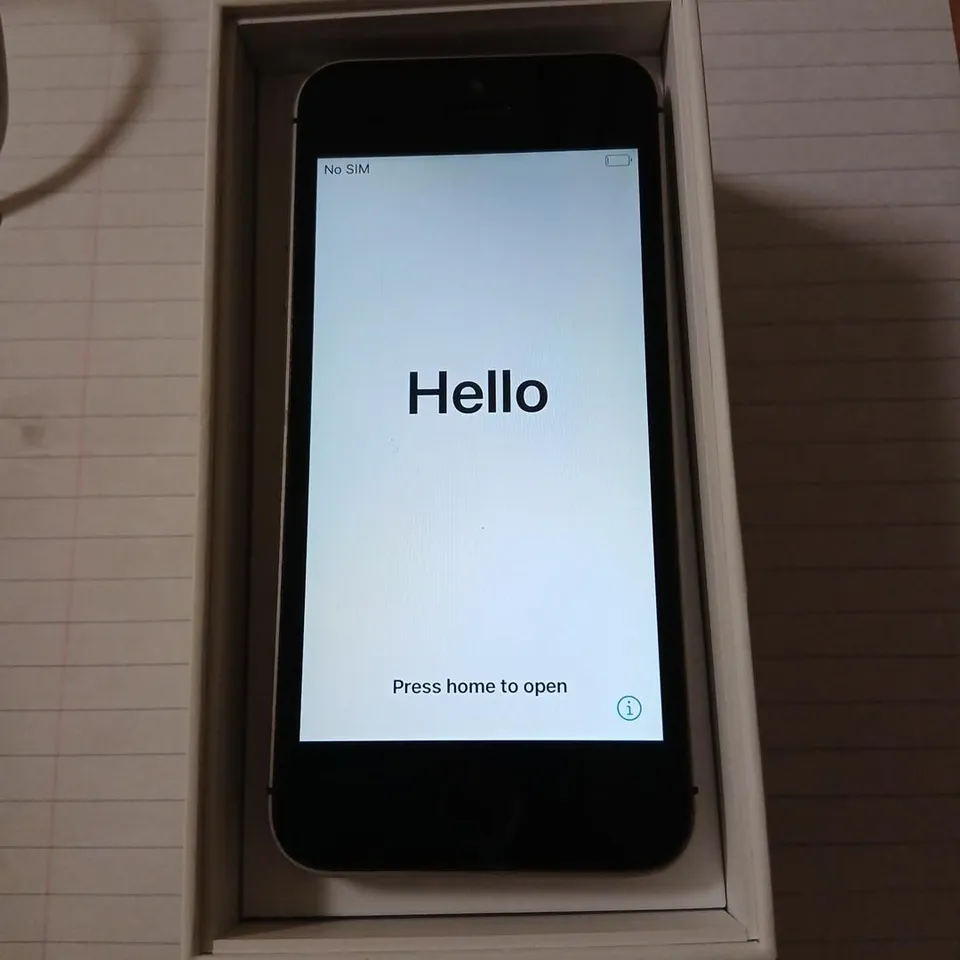 Apple iPhone SE Rose Gold 32GB – Boxed