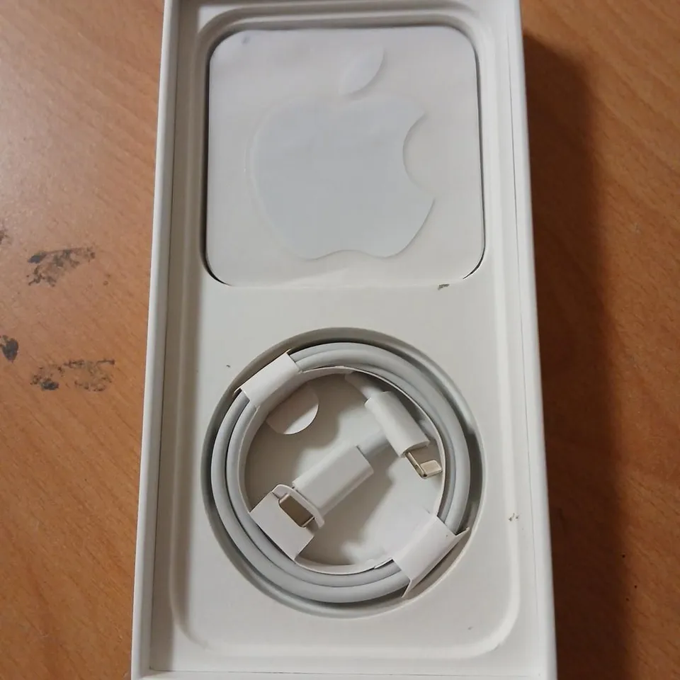 APPLE IPHONE 14 PRO 128GB DEEP PURPLE – BOXED WITH USB-C TO LIGHTNING CABLE (BACK GLASS CRACKED)