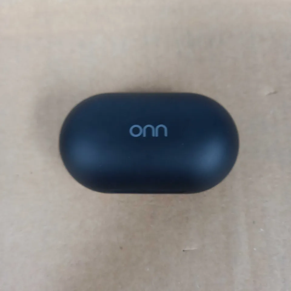 ONN TRUE WIRELESS EARBUDS WITH CHARGING CASE