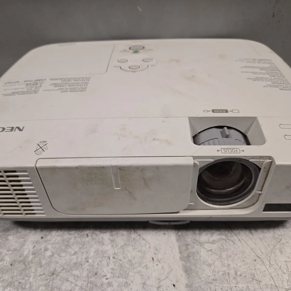 NEC M230X 3LCD PROJECTOR 