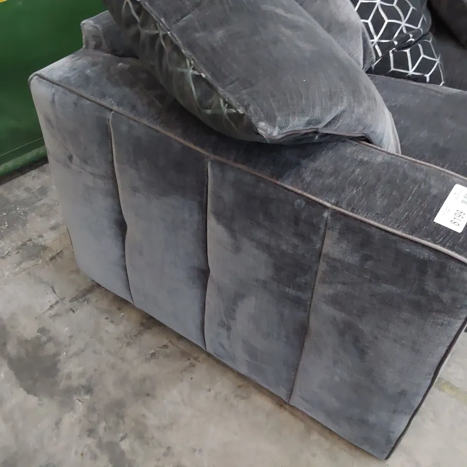 DESIGNER CHELSEA TWO SEATER SECTION WITH SCATTER CUSHIONS PLUSH CHARCOAL FABRIC 