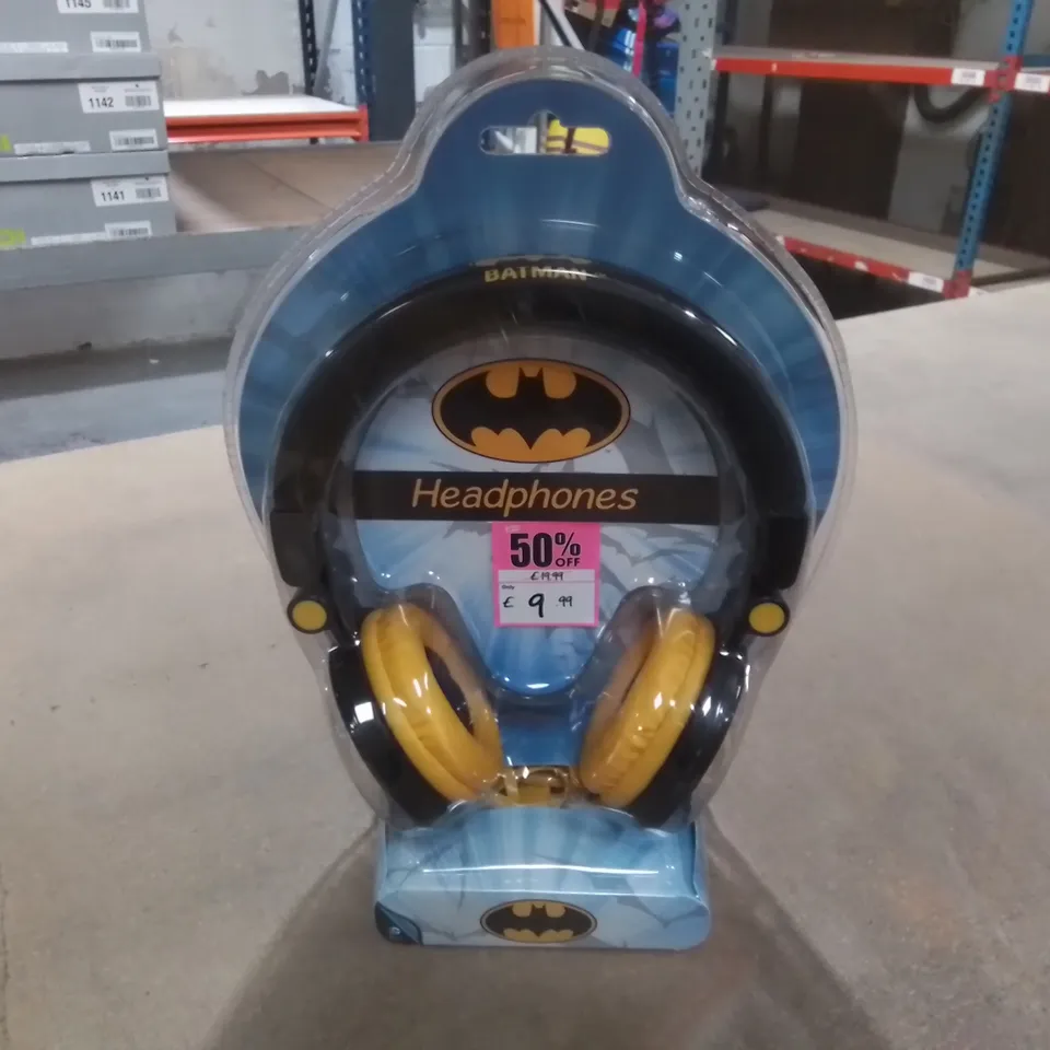 BRAND NEW BOXED BATMAN HEAFPHONES 