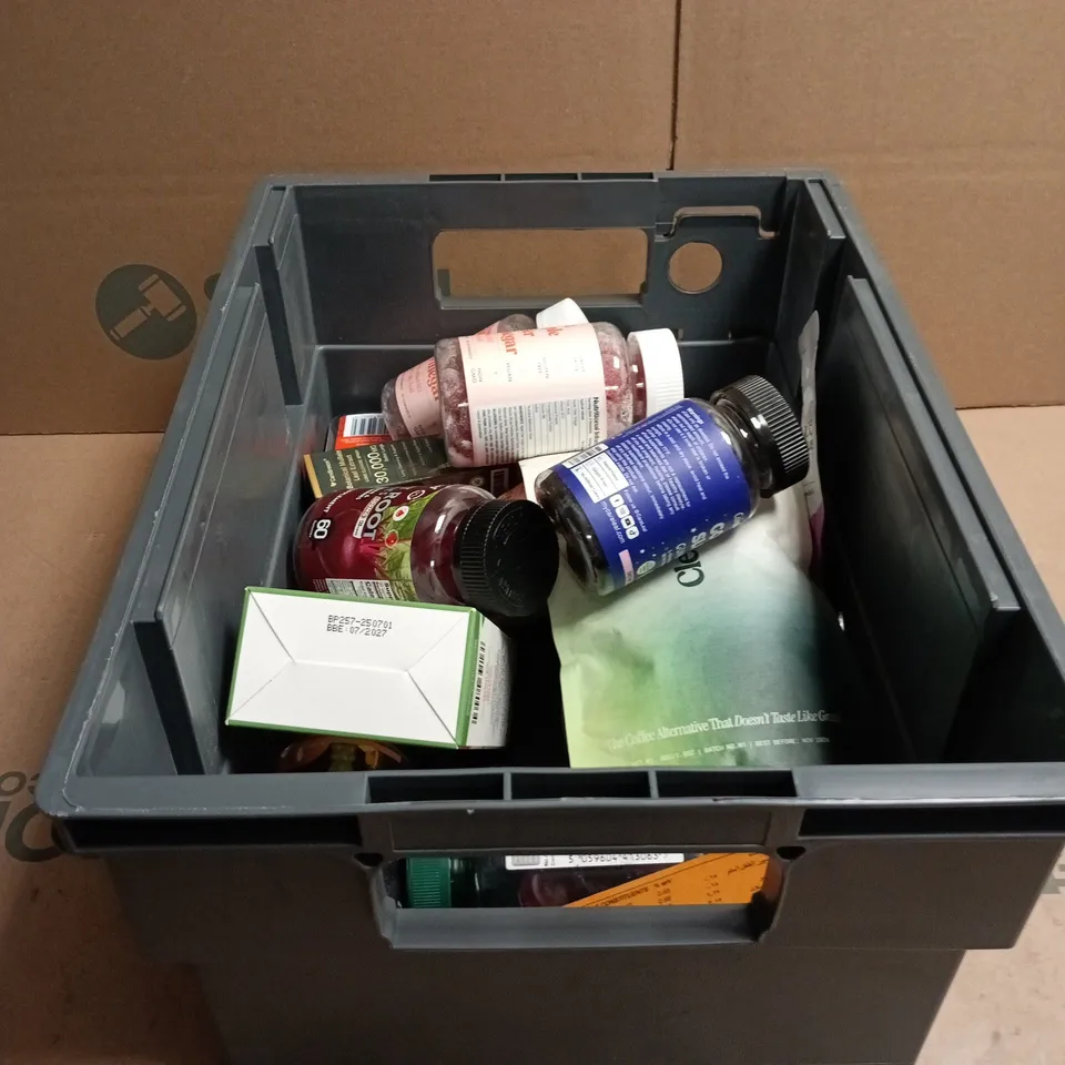 TOTE OF APPROXIMATELY 20 ASSORTED HEALTH/VITAMIN RELATED ITEMS TO INCLUDE CLEAR RITUAL, PUREARTH KOMBUCHA DRINK, GOOD SLEEP GUMMIES, APPLE CIDER VINEGAR GUMMIES, BEET ROOT GUMMIES ETC