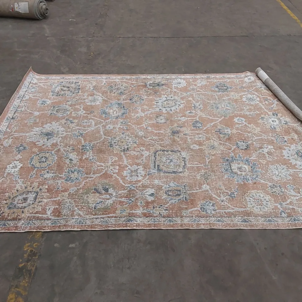 DUNHAM CHEVRON WAVES POWER LOOM RUG // SIZE: 200 X 275cm