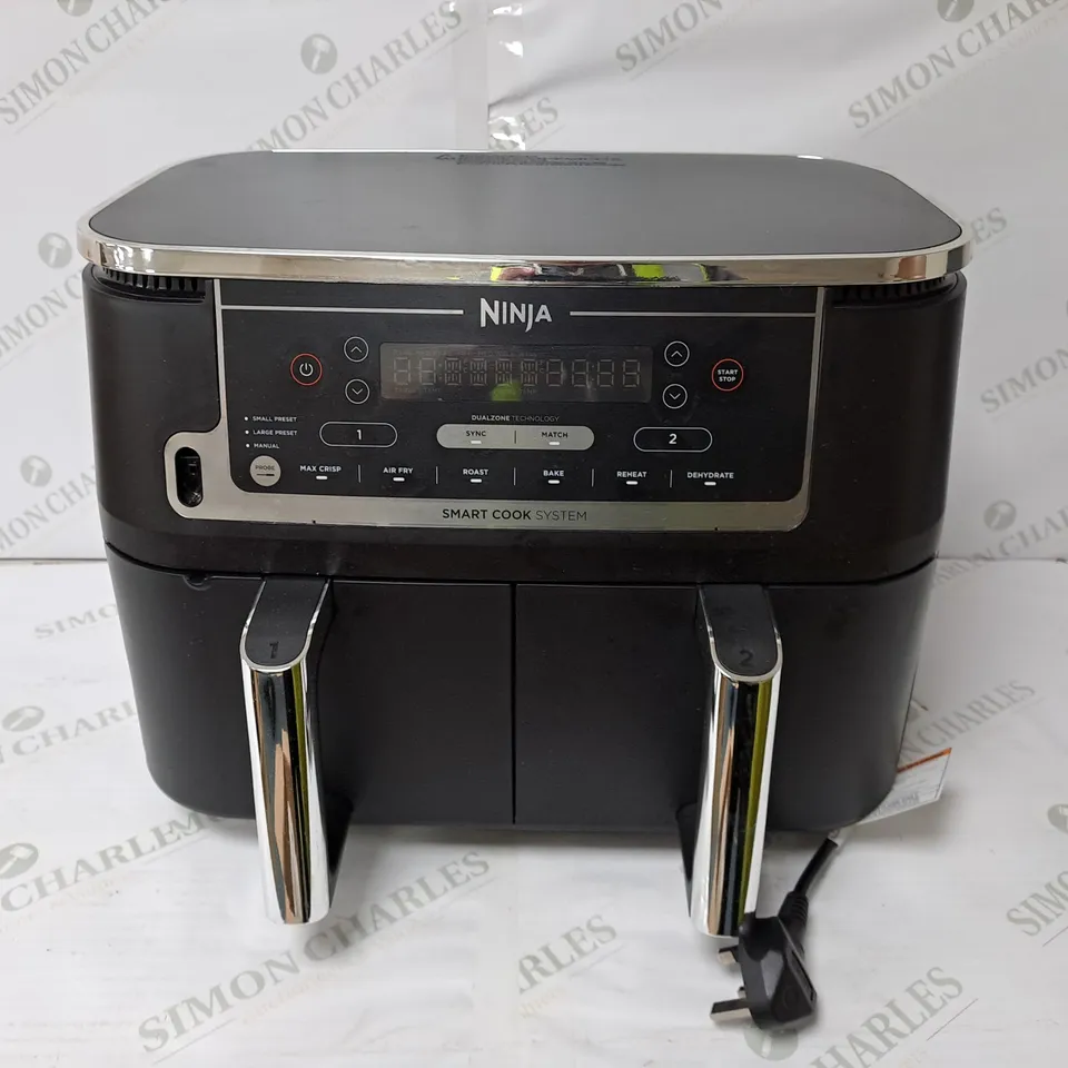 BOXED NINJA FOODI MAX DUALZONE AIR FRYER AF451UK