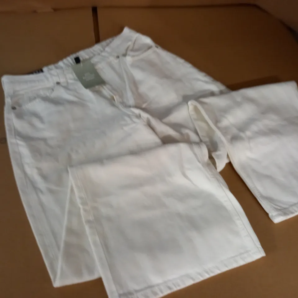 DIVIDED 90'S BAGGY HIGH WAIST JEANS - UK 14