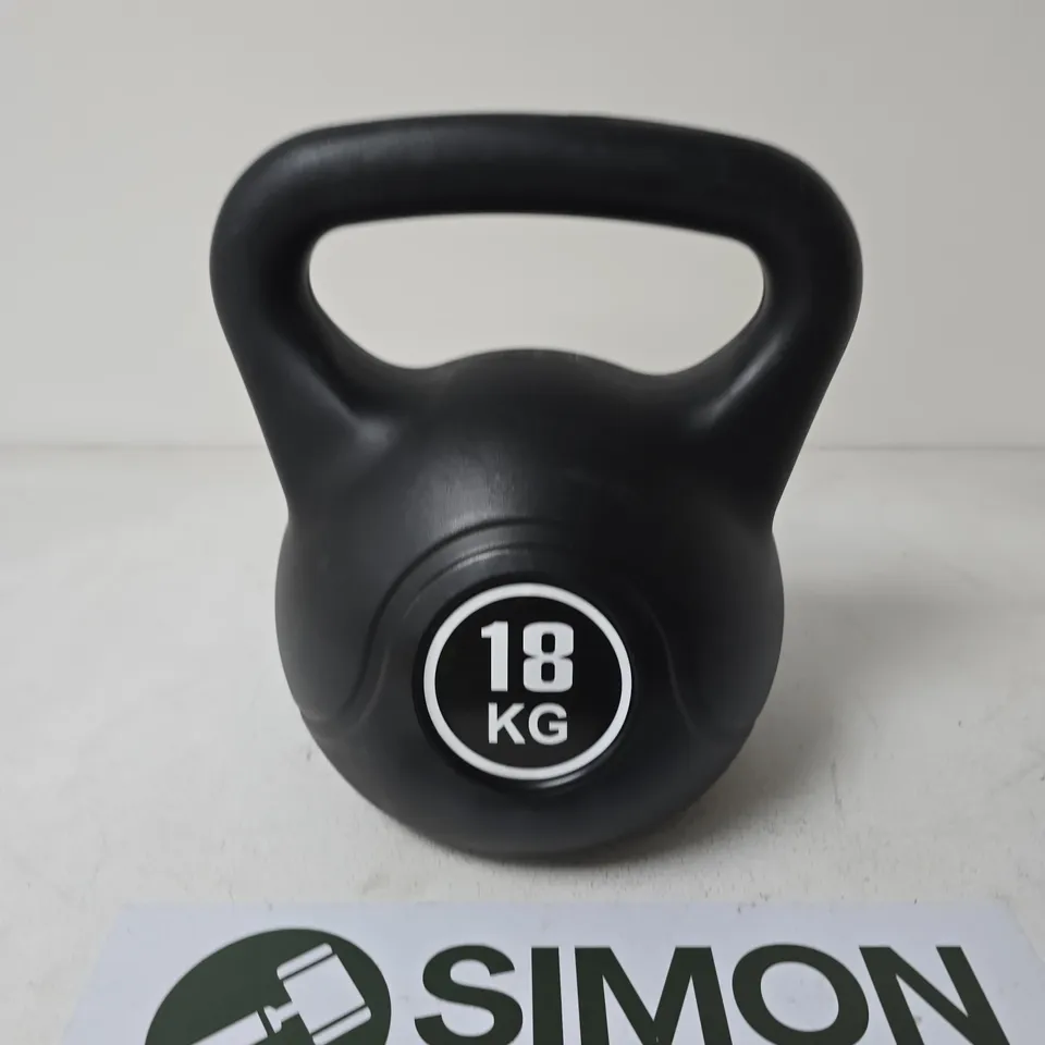 KETTLEBELL 18 KG – BLACK