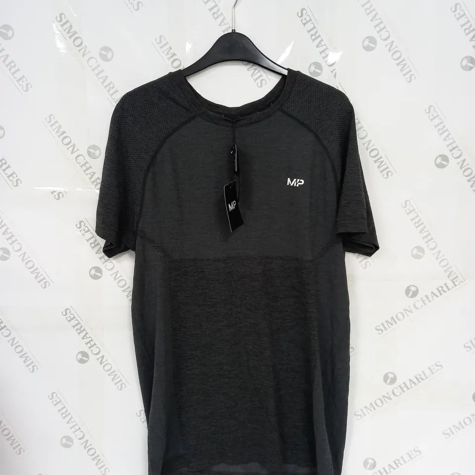 MP MEN'S SEAMLESS SHORT SLEEVE T-SHIRT IN BLACK - L