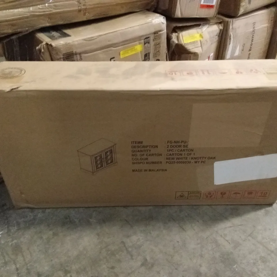 BOXED 2 DOOR SIDEBOARD - WHITE/KNOTTY OAK (1 BOX)