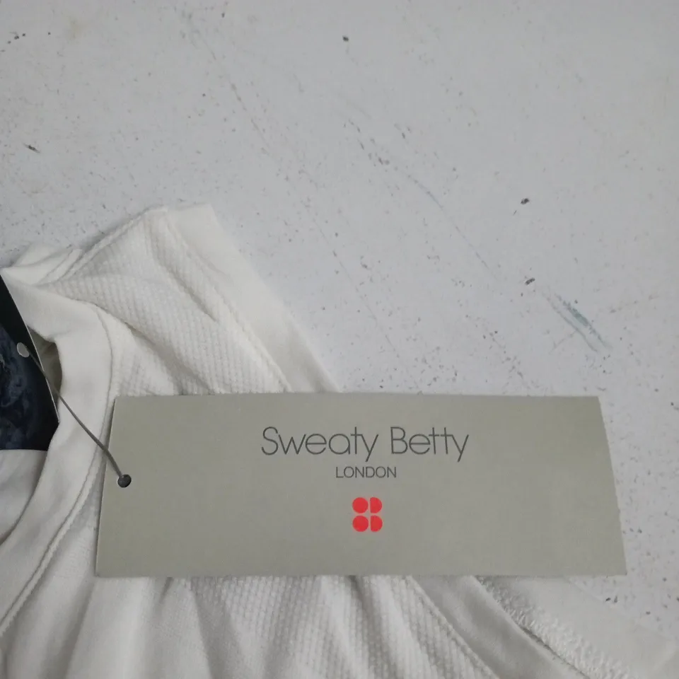 SWEATY BETTY ATHLETE WEIGHT SEAMLESS MUSCLE TANK – LILY WHITE, SIZE M