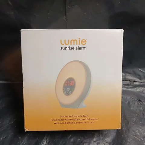 LUMIE SUNRISE ALARM – ROUND WAKE-UP LIGHT WITH DIGITAL CONTROL PANEL (BOX & ADAPTOR)