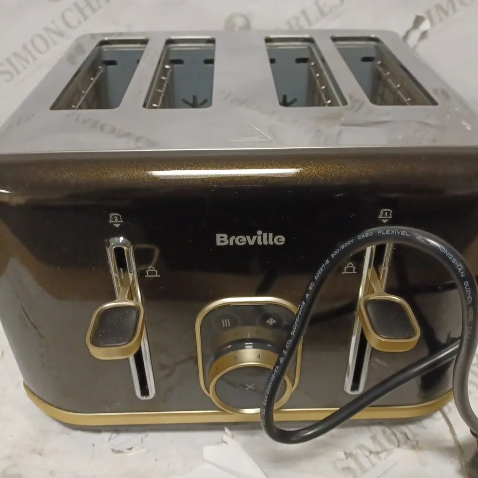 BREVILLE AURA 4 SLICE TOASTER
