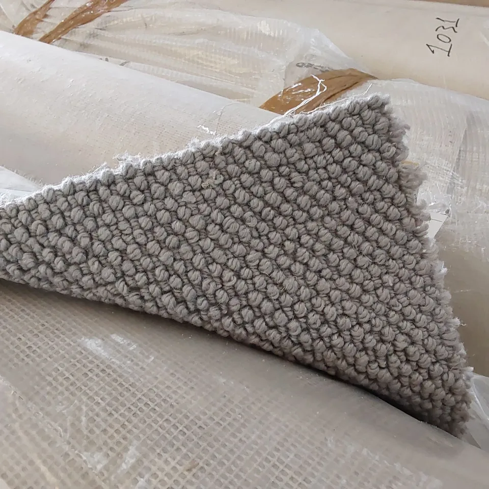 ROLL OF QUALITY HABBERLEY CLASSIC DESERT FOX CARPET // SIZE: 2.2 X 3m