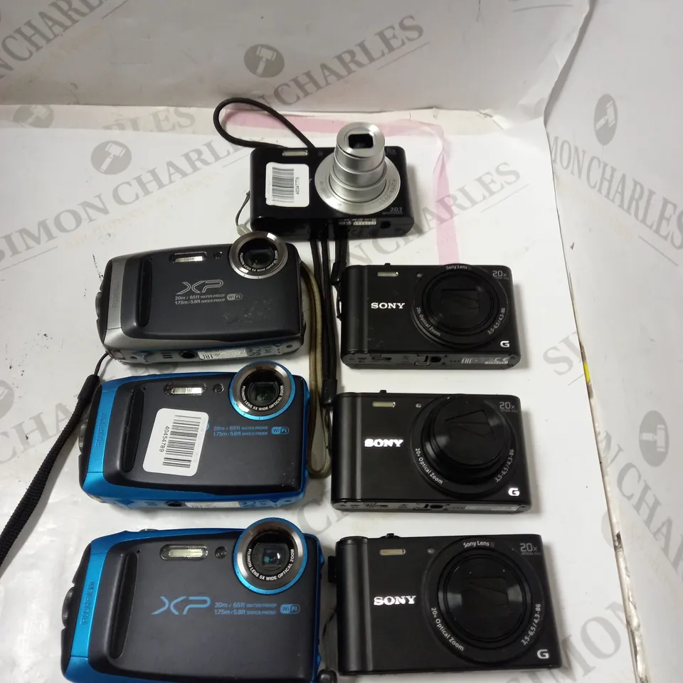 DIGITAL CAMERA BUNDLE SONY FUJIFILM 7 ITEMS 