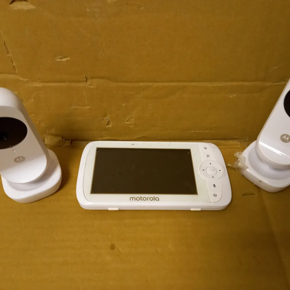 MOTOROLA EASE35 BABY MONITOR - TWIN CAMERA SET
