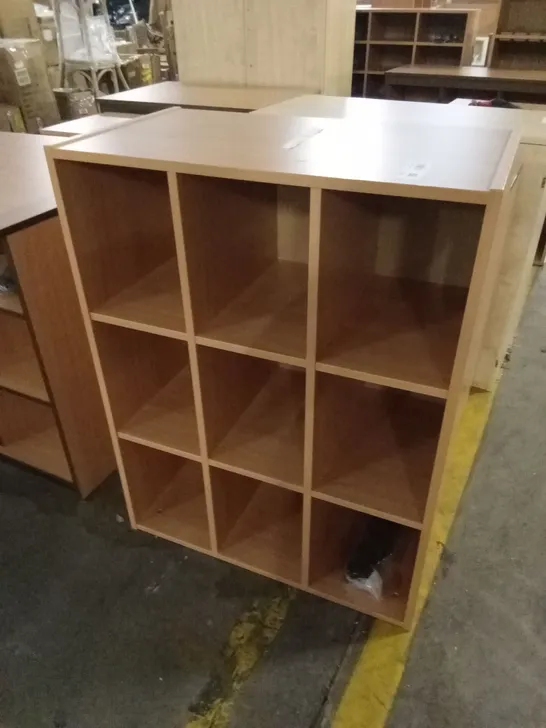 Lot 89: 9 COMPARTMENT STORAGE UNIT - 5467546 | Simon Charles Auctioneers