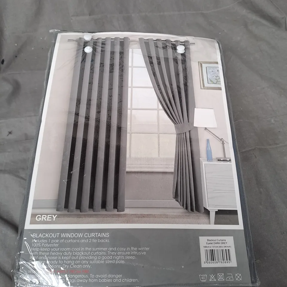 SOLAR THERMAL EYELET BLACKOUT CURTAINS - GREY - 66" X 54"