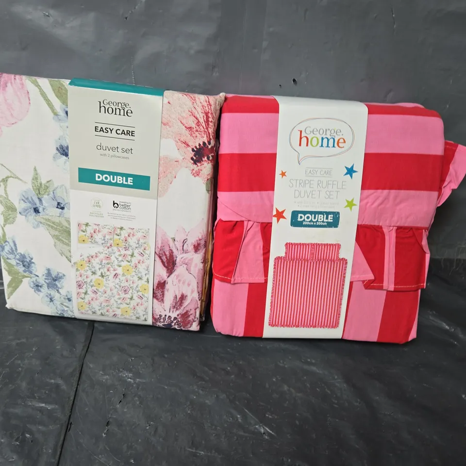 BOX OF APPROXIMATELY 10 ASSORTED BEDDING ITEMS IN VARIOUS STYLES, SIZES, AND COLOURS TO INCLUDE DUVET SETS AND PILLOWCASES, ETC - COLLECTION ONLY