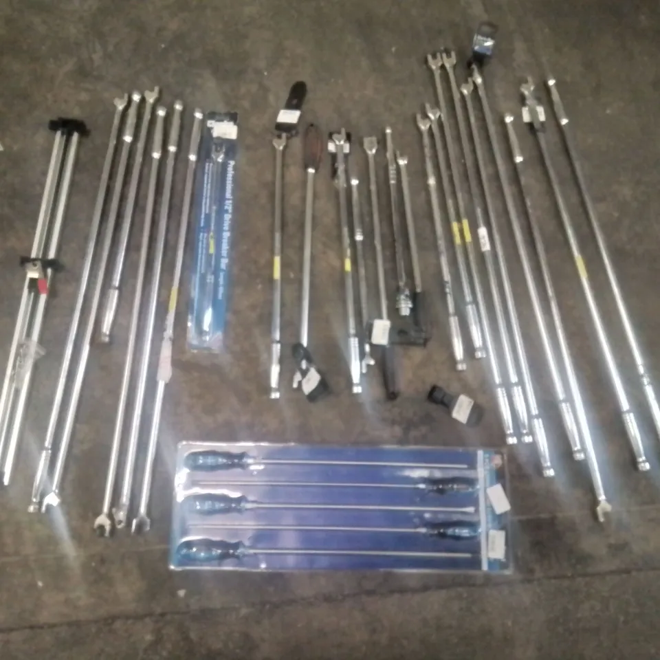 SELECTION OF MECHANICS TOOLS TO INCLUDE BOLT BREAKER BARS, LARGE SCREWDRIVER SET, ETC.