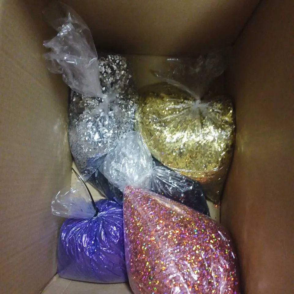 BOX OF APPROXIMATELY 8 ASSORTED GLITTER BAGS IN - GOLD STARS - ROSE FINE - SILVER STARS - COLLECTION ONLY