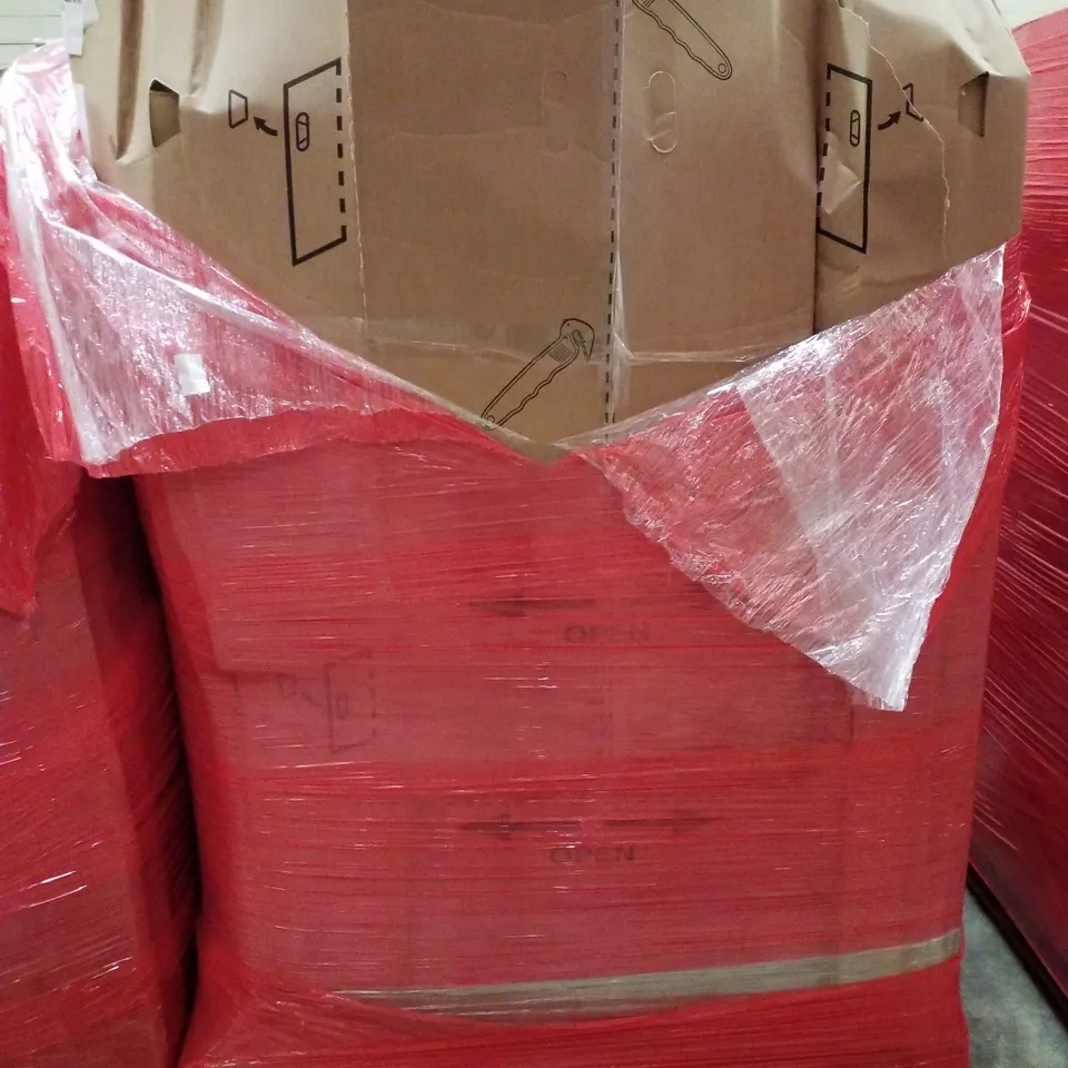 PALLET CONTAINING ASSORTED PRODUCTS INCLUDING POP UP FOOTBALL GOALS & ORTHOPEDIC DOG BEDS