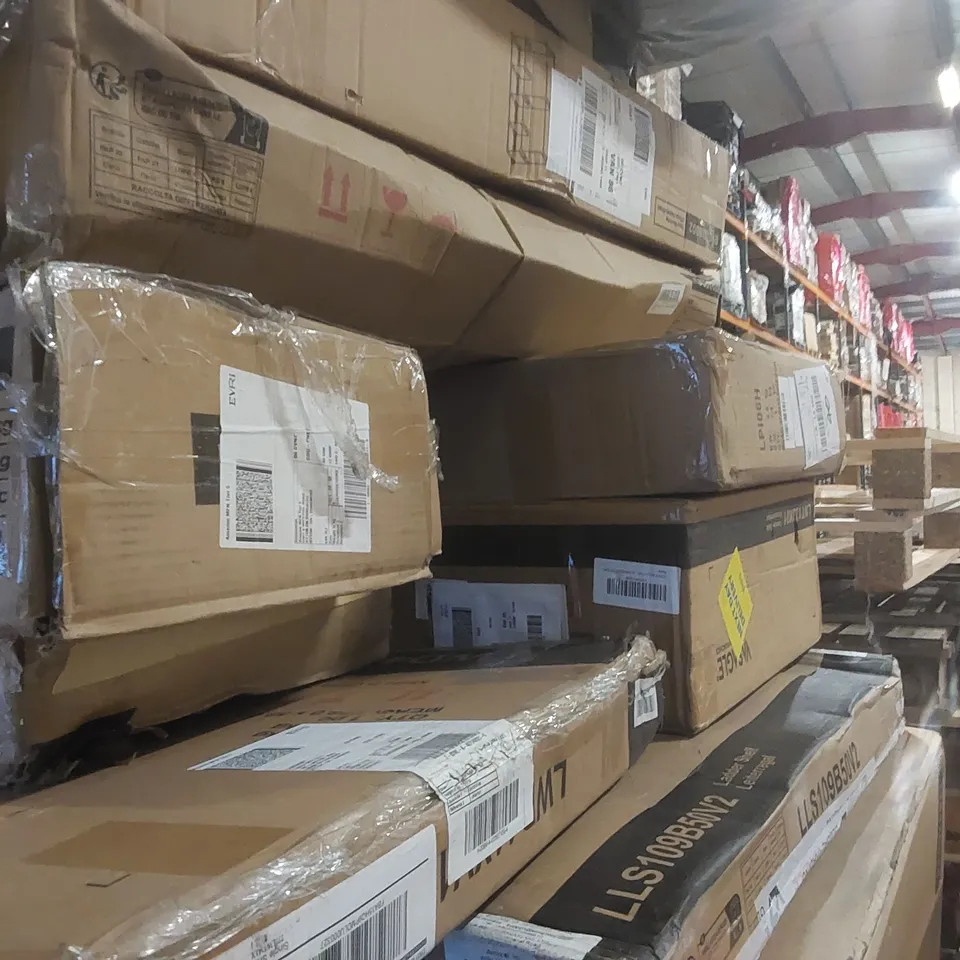 PALLET CONTAINING A LARGE QUANTITY OF ASSORTED FURNITURE ITEMS INCLUDING: BINS, OPEN WARDROBE SHELVES ECT