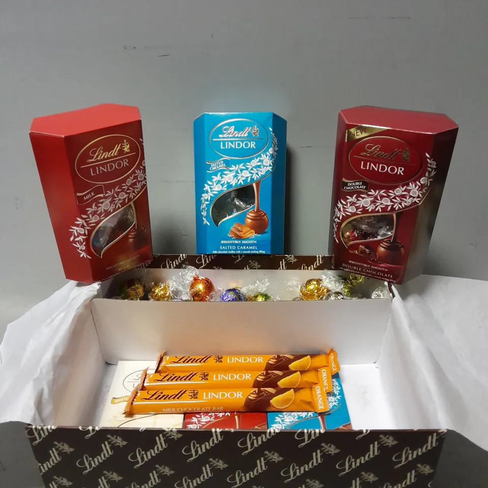 BOXED LINDT CHOCOLATIER GIFT BOX 