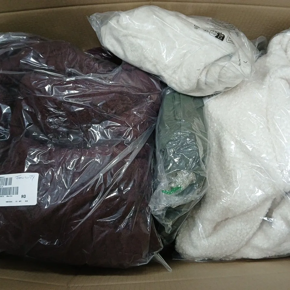 APPROXIMATELY 12 ASSORTED ITEMS TO INCLUDE HAIR TRIMMERS, ASHWOOD LEATHER HANDBAG, DC BUTTON CARDIGAN, ETC