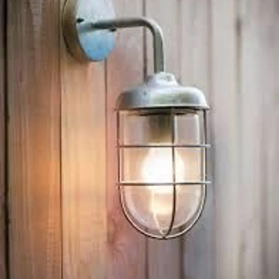 BOXED ST IVES HARBOUR LIGHT (1 BOX)