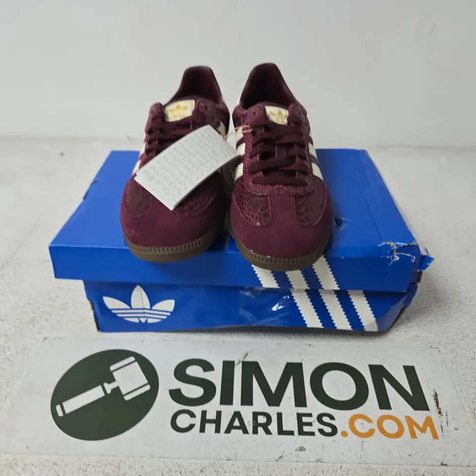 BOXED PAIR OF ADIDAS SAMBA OG W TRAINERS IN MAROON - UK 6.5