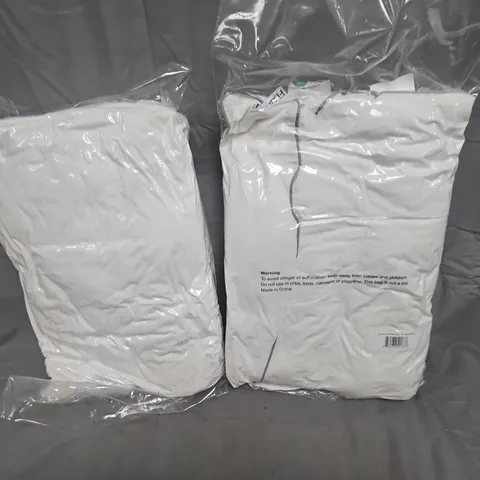 SET OF 2 DOWN ALTERNATIVE PILLOWSS