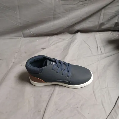 PENGUIN NAVY TRAINERS WITH BROWN LEATHER HEEL PATCH - SIZE UK CHILD 12