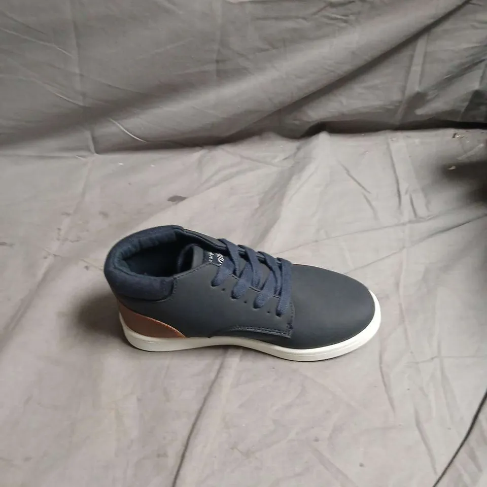 PENGUIN NAVY TRAINERS WITH BROWN LEATHER HEEL PATCH - SIZE UK CHILD 12