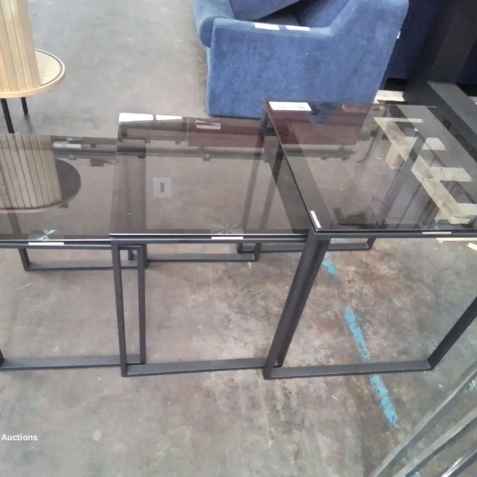 BLACK GLASS AND METAL LEGS NEST OF 3 SQUARE TABLES