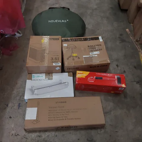 PALLET CONTAINING VARIOUS ASSORTED BOXED HOUSEHOLD ITEMS TO INCLUDE: ROLLING STOOL, STAINLESS STEEL PEDAL BIN, VACUUM STAND, CARPET KNEE KICKER, LOKLIK ROLL HOLDER AND LOTS MORE UNMARKED BOXED ITEMS