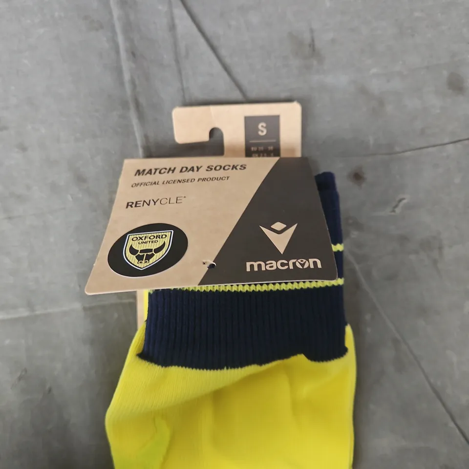 OXFORD UNITED OFFICIAL MATCHDAY SOCKS - S