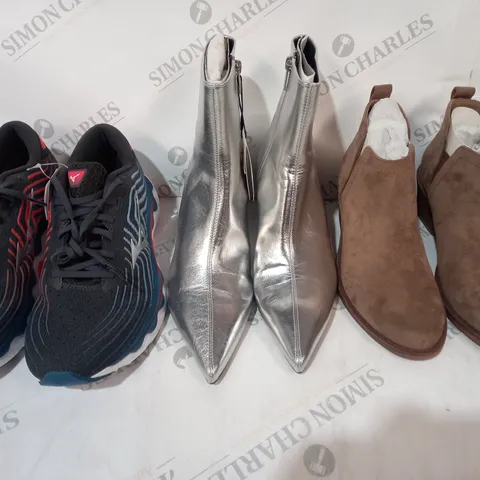 BOX OF APPROXIMATELY 15 ASSORTED PAIRS OF SHOES AND FOOTWEAR ITEMS IN VARIOUS STYLES AND SIZES TO INCLUDE ROCKET DOG, ZARA, MIZUNO, ETC