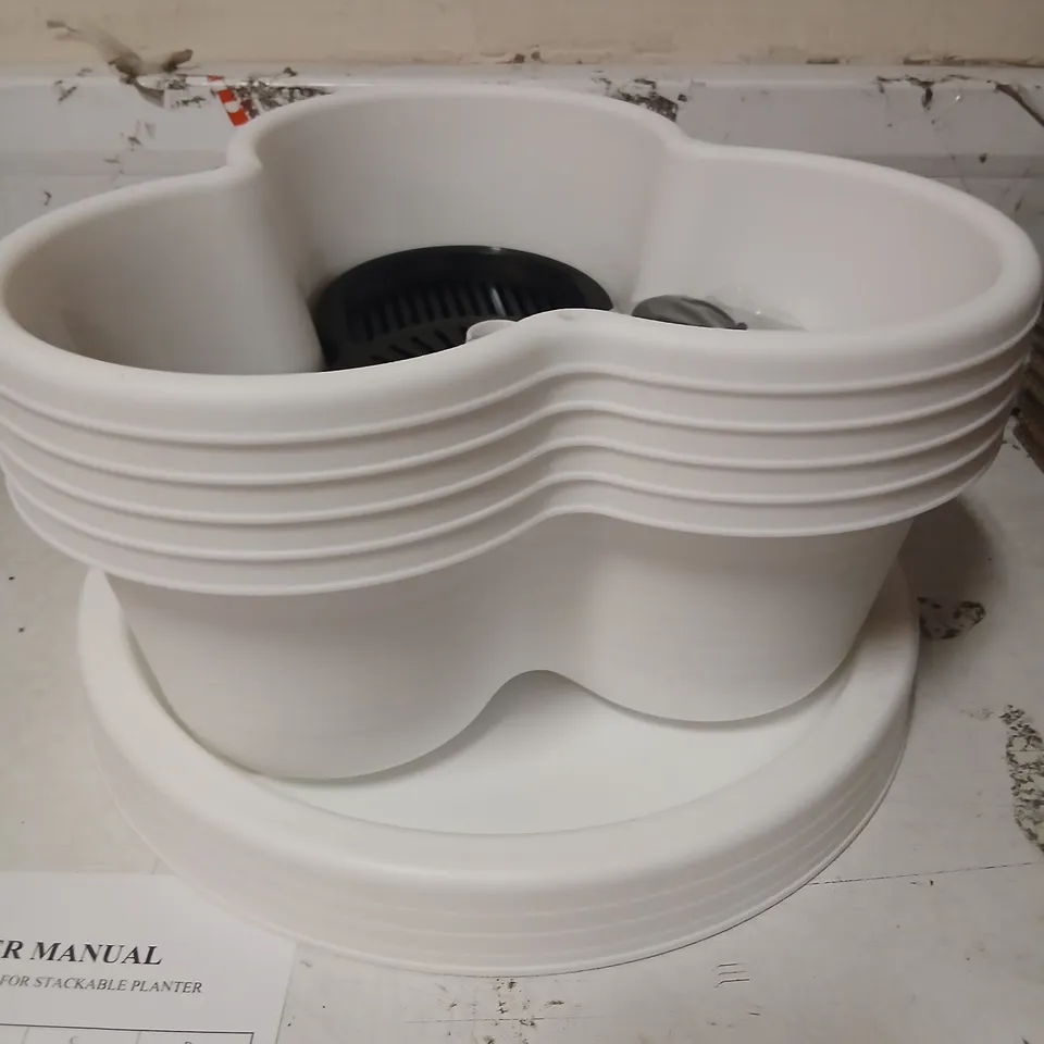 STACKABLE PLANTER – WHITE PLASTIC, WITH INSTRUCTION MANUAL
