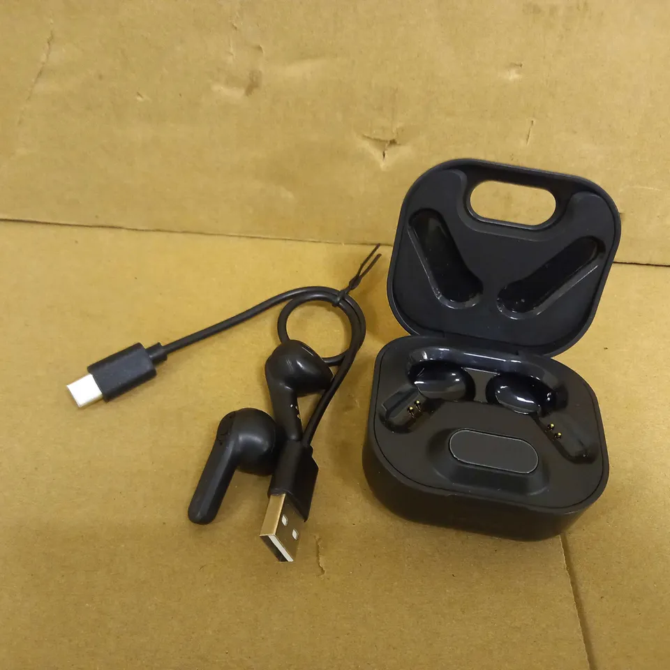 MIXX STREAMBUDS HYBRID CHARGE TRUE WIRELESS EARBUDS